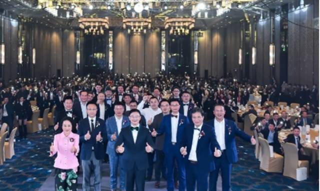 2025澳门正版资料大全,2025澳门正版资料大全，探索未来博彩的智慧与机遇
